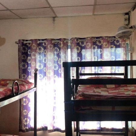 Care Dormitory Mumbai Exterior photo